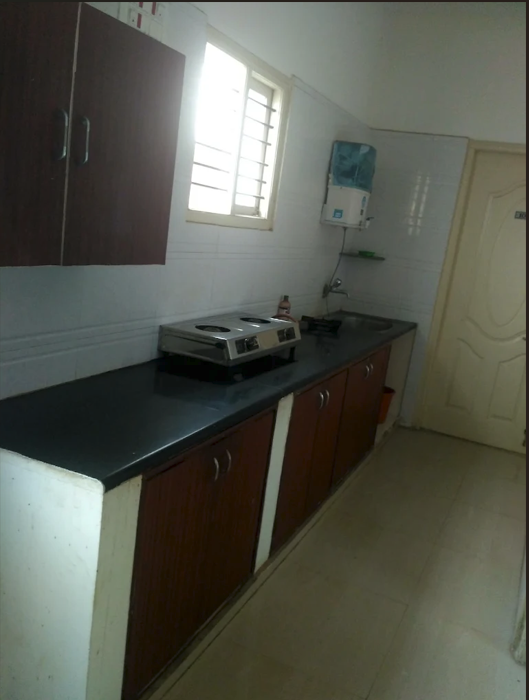 Shared kitchen with self-cooking counter